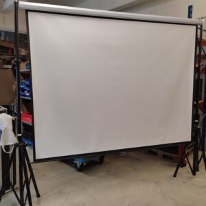 Rollleinwand 2,50 x 2,00 Meter mit Stativen