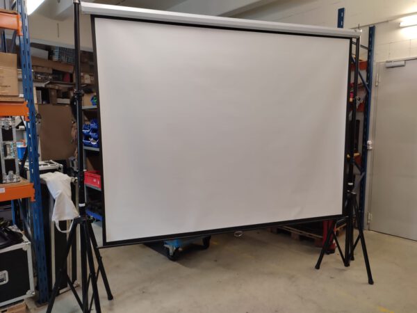 Rollleinwand 2,50 x 2,00 Meter mit Stativen
